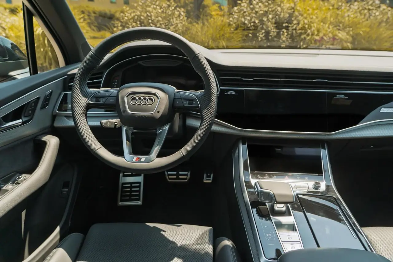 Audi Q7 50 TDI S-Line Edition 2025, interior — Sports Car Rental Germany, Germany. Seven seats ready for long autobahn family transfers