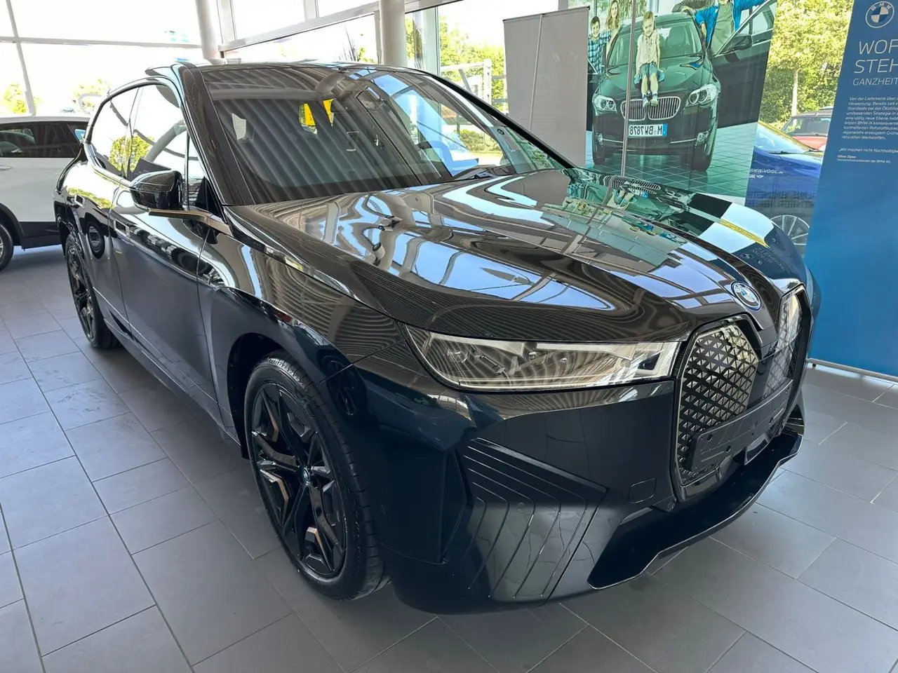 BMW IX M60 2023 — Sports Car Rental Germany, Germany. Elektrisch vorfahren, leise ankommen, sofort überzeugen