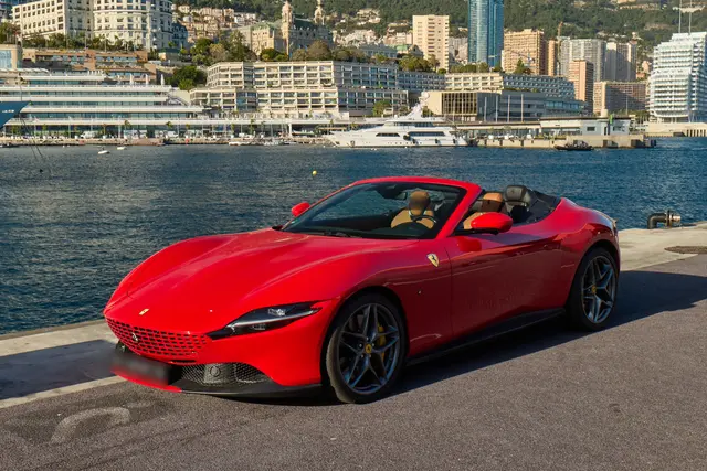 Ferrari Roma Spider 2024