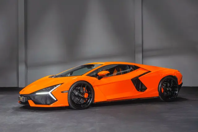 Lamborghini Revuelto 2026