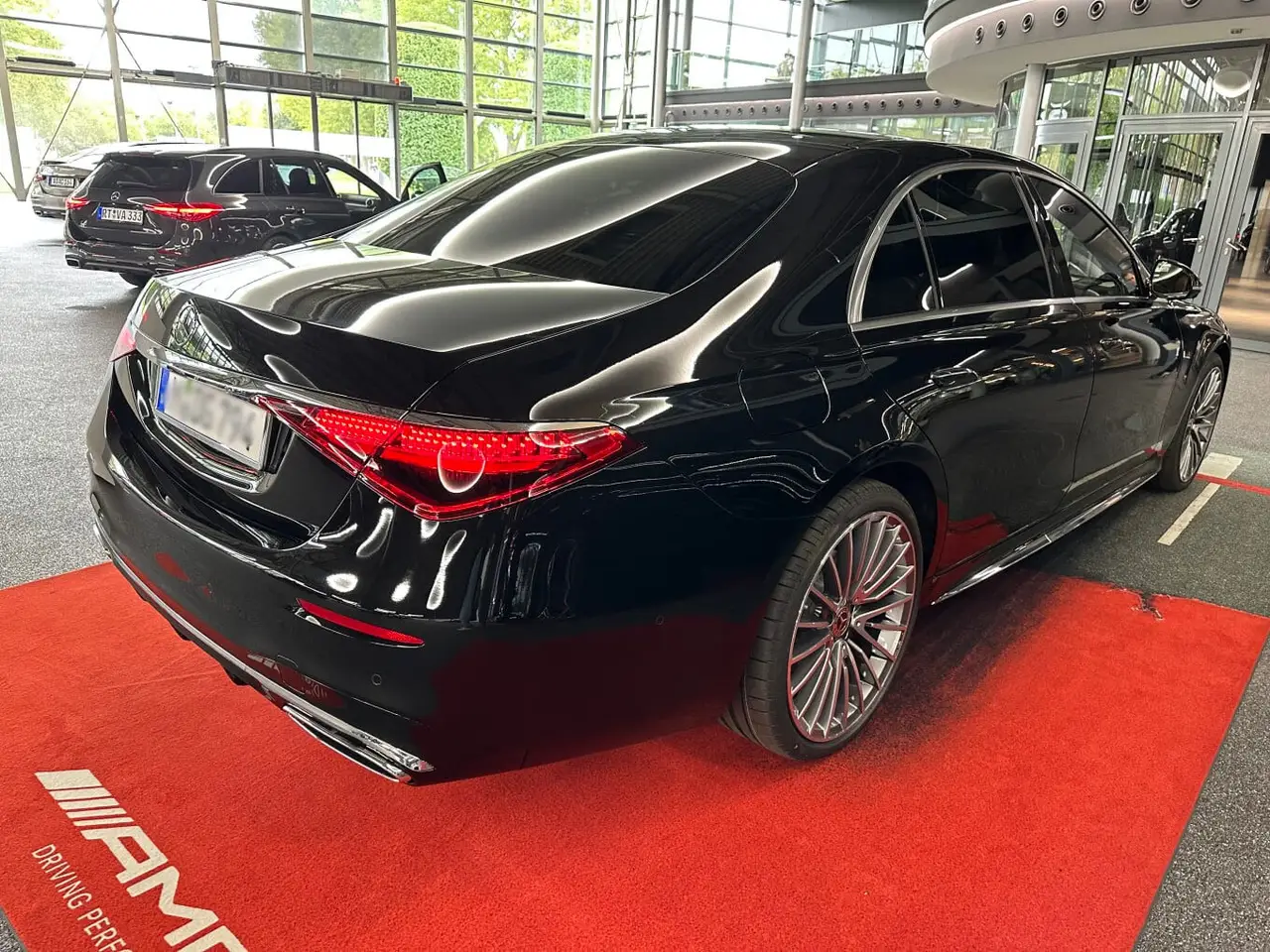 Mercedes Benz S-klasse S400 Long 4-Matic 2023, exterior — Sports Car Rental Germany, Germany. Effortless airport transfers with boardroom calm on arrival