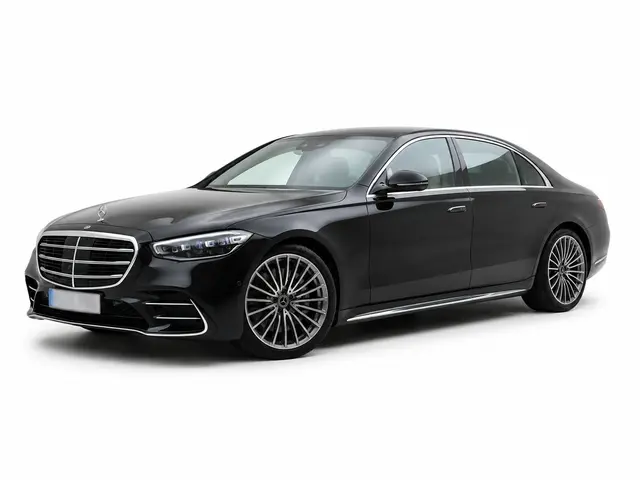 Mercedes Benz S-klasse S400 Long 4-Matic 2023 — Sports Car Rental Germany, Germany