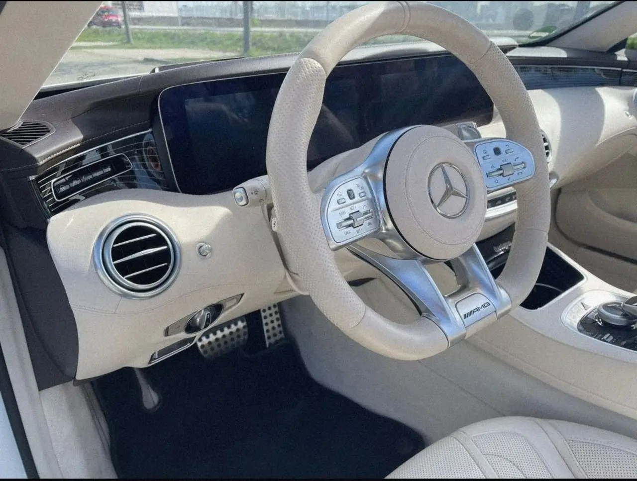 Mercedes Benz S560 Cabrio 2021, внешний вид — Sports Car Rental Germany, Germany. Открытый верх для вечерних поездок по автобанам