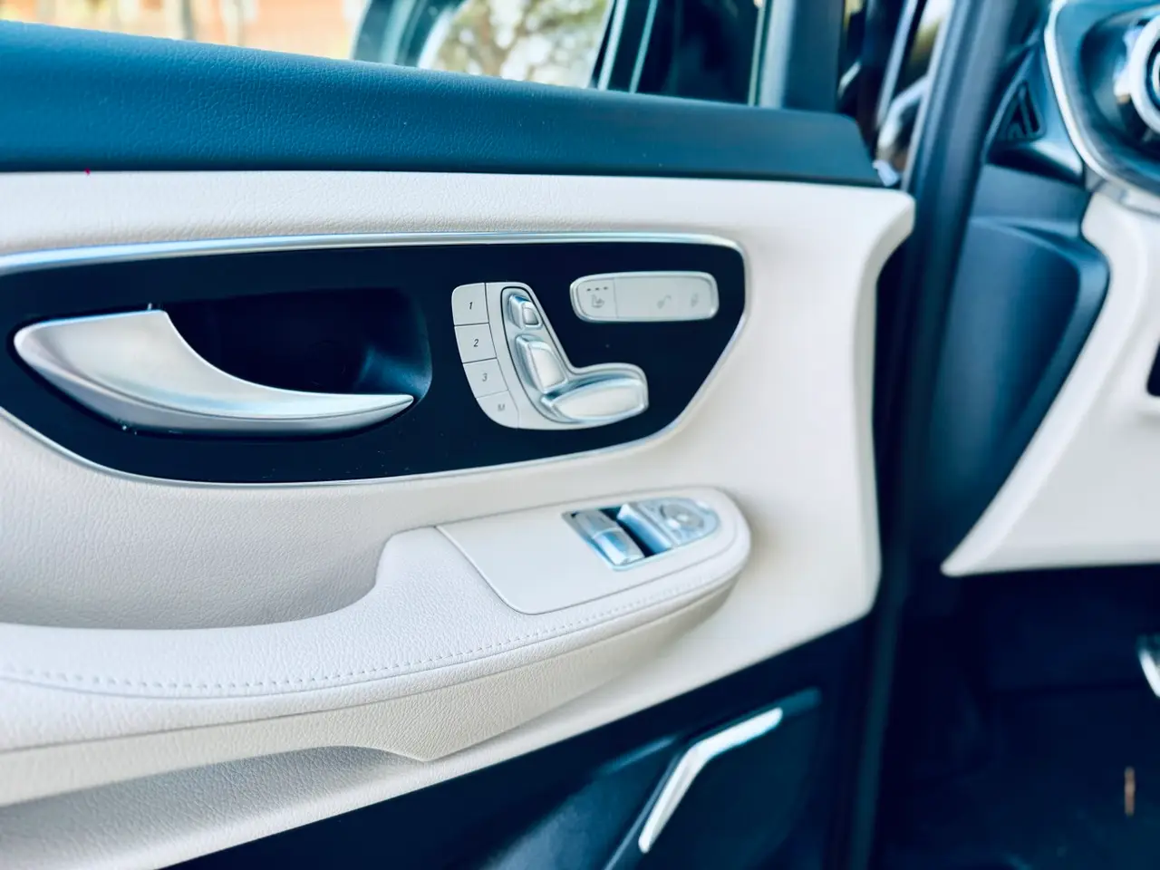 Mercedes Benz V300 4x4 XL VIP (Captain, 7 seat) 2025, front view — Sports Car Rental Germany, Germany. Discreet Chauffeured Comfort For Executive Airport Transfers