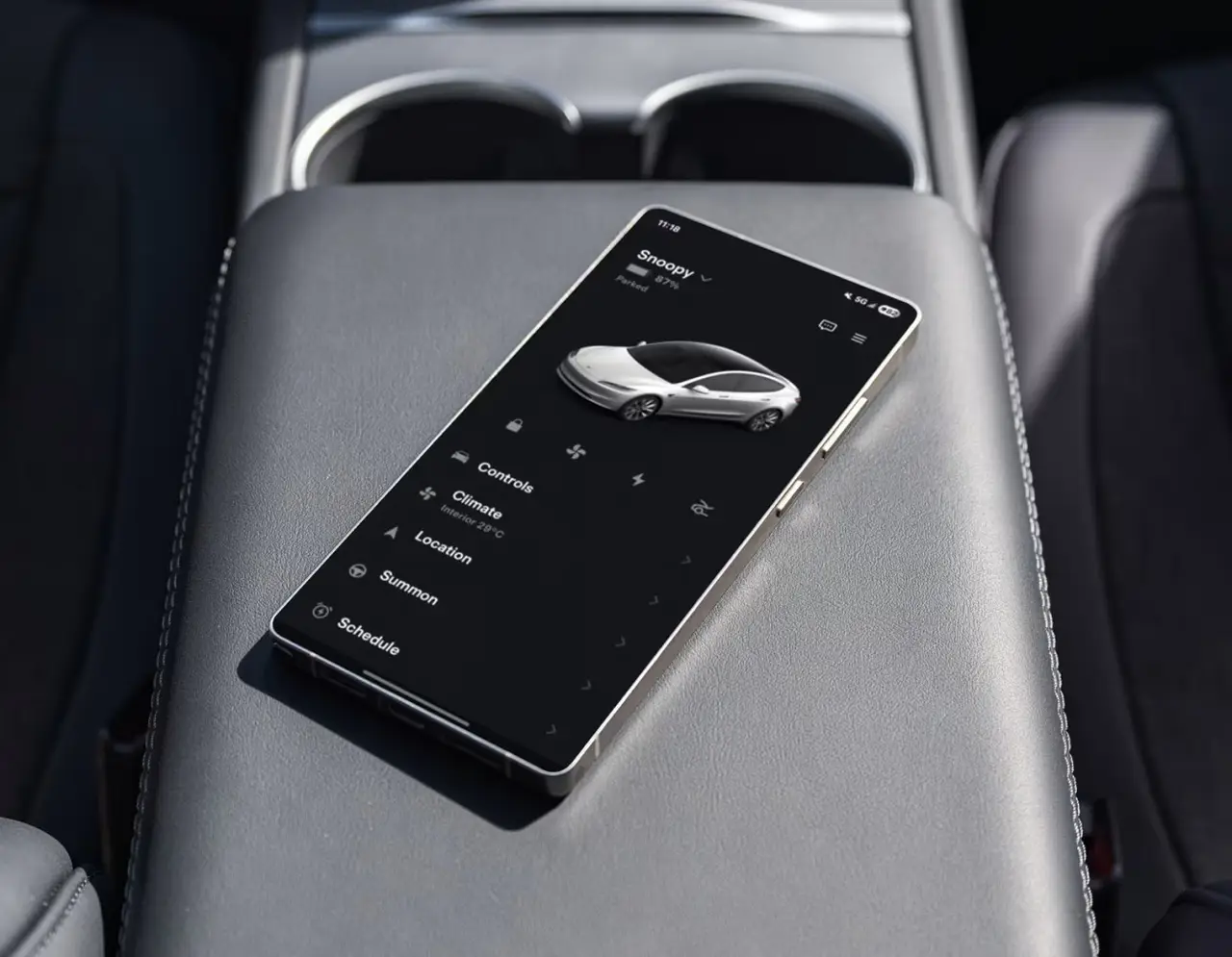 Tesla Model 3 Performance 2026, Frontansicht — Sports Car Rental Germany, Germany. Lautlos beschleunigen auf der Landstraße nach Feierabend